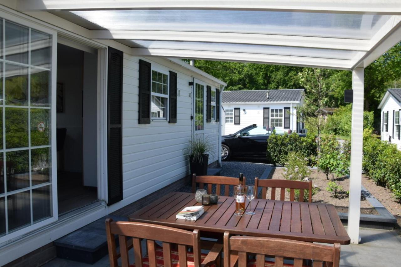 Chalet 30 # Hygiene # Airport Eindhoven # Airco # Bosrijk # Hiking & Biking # Efteling # Safaripark Oisterwijk